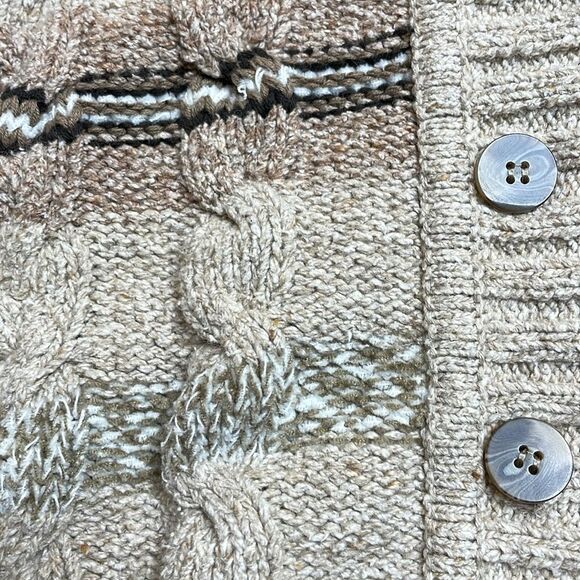 90s Vintage Liz Claiborne Cozy Beige Cable Knit Cardigan Shawl Collar Small - Picture 4 of 7